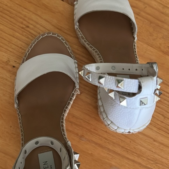 Steven New York White Wedge Retro Dress Shoe; Size 9.5 - Picture 3 of 5